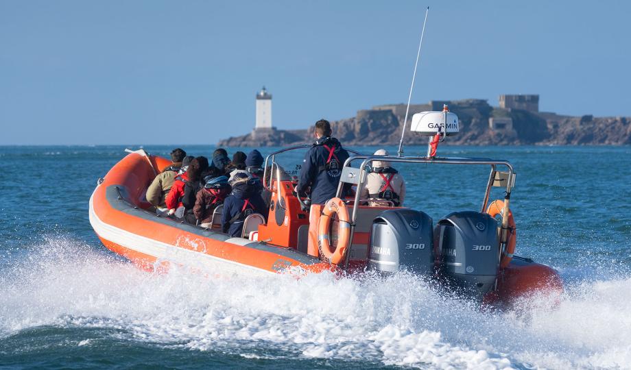 Réservez votre bateau taxi dès maintenant